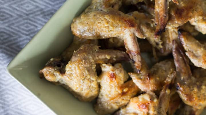 keto garlic parmesan wings, keto baked garlic parmesan chicken wings, keto crispy baked garlic parmesan wings, keto crispy baked garlic parmesan wings, low carb garlic parmesan wings, low carb garlic parmesan chicken wings