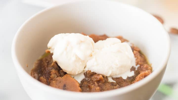 Keto Pecan Cobbler