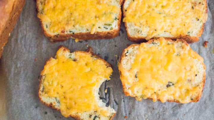 keto garlic bread, low carb garlic bread, keto garlic bread almond flour