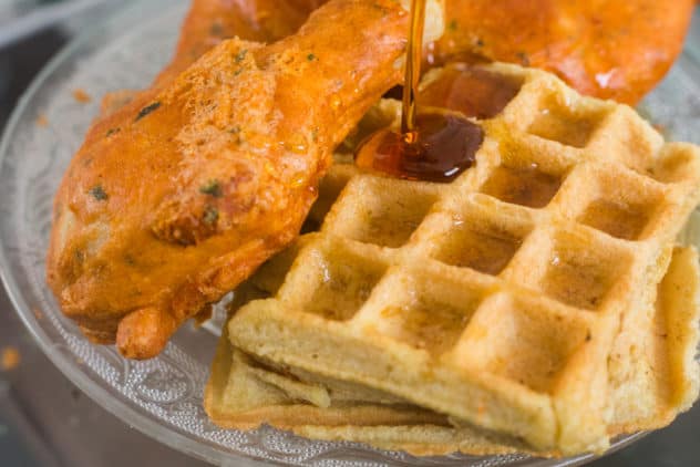 keto fried chicken, keto fried chicken and waffles, keto chicken and waffles, keto chicken and waffles recipe, keto fried chicken protein powder, keto fried chicken recipe, keto fried chicken breading, low carb fried chicken, low carb fried chicken and waffles, low carb chicken and waffles, low carb fried chicken protein powder, low carb fried chicken breading, how to make keto chicken and waffles, how to make keto chicken and waffles, how to make keto fried chicken, easy keto fried chicken, easy low carb fried chicken, the hungry elephant, keto, keto breakfast,