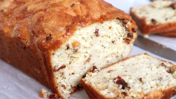 keto bacon bread, keto cheese and bacon bread, low carb bacon bread, low carb cheese and bacon bread, cheese and bacon bread recipe, keto bread no eggs, low carb bread no eggs, keto bread no eggy taste, gluten free cheese and bacon bread,