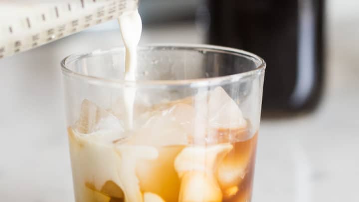 keto kahlua recipe, keto kahlua, low carb kahlua, low carb kahlua recipe, keto coffee liqueur, low carb coffee liqueur, homemade kahlua, sugar free kahlua recipe, sugar free kahlua, sugar free coffee liqueur, how to make sugar free coffee liqueur, how to make keto kahlua, how to make homemade kahlua,