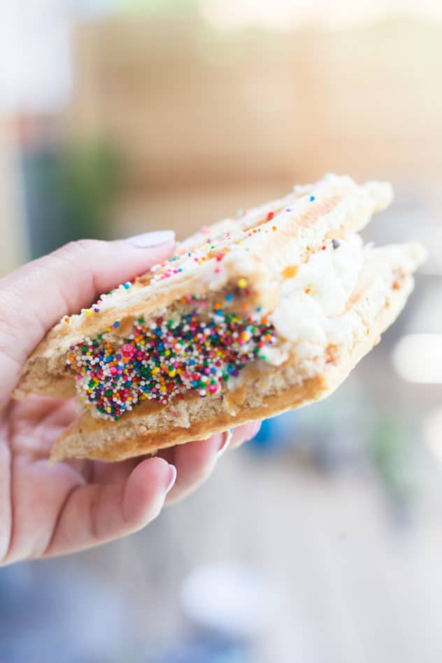 low carb ice cream sandwich, keto ice cream sandwich, low carb ice cream sandwich recipe, keto ice cream sandwich recipe, gluten free ice cream sandwich, gluten free ice cream sandwich recipe, ice cream sandwich keto, sugar free ice cream sandwich, keto waffle ice cream, keto ice cream waffle