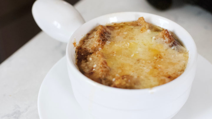 low carb french onion soup, keto french onion soup, low carb french onion soup recipe, keto french onion soup recipe, french onion soup weight watchers, weight watchers french onion soup, how to make keto french onion soup, how to make low carb french onion soup,