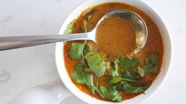 keto thai coconut curry soup, keto thai coconut curry soup, keto coconut soup, keto curry soup, keto coconut curry coup, keto curry soup recipe, keto thai curry soup, keto thai curry soup recipe, low carb thai coconut curry soup, low carb coconut soup, low carb curry soup, low carb coconut curry soup, keto soup recipes, low carb soup recipes, the hungry elephant