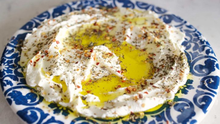 homemade labneh,labneh,homemade labneh recipe,homemade labneh cheese,labneh cheese,yogurt cheese,how to make labneh,how to make labneh from yogurt,homemade yogurt cheese,armenian labneh,low carb labneh,low carb labneh recipe,keto labneh,keto labneh recipe,how to make cheese from yogurt,how to make cheese from yogurt at home,making labneh at home,the hungry elephant